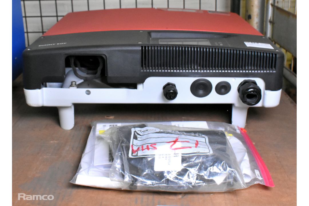 SMA Sunny Boy SB 3600TL-21 Solar inverter unit (unused) - W 490 x D 170 x H 520mm - Image 1 of 4