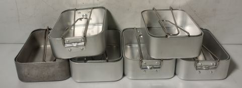 30x British Army pan mess tins - mixed sizes