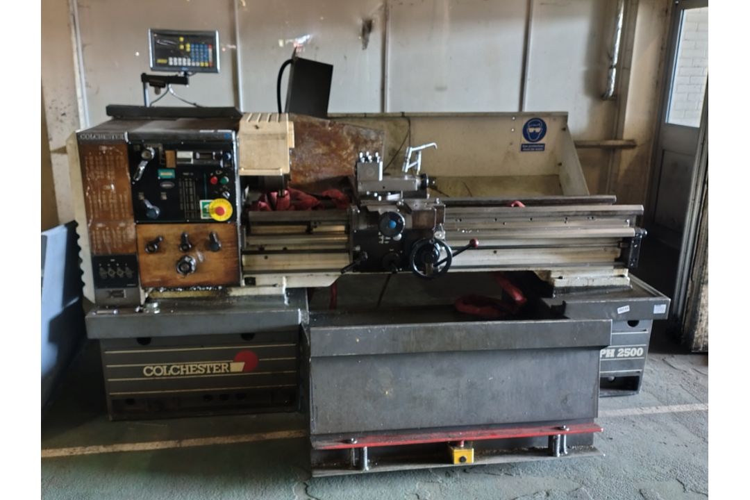 600 Lathes Ltd Colchester Triumph VS 2500 lathe - full details in the description - Image 1 of 13