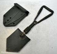 13x British Forces collapsible shovels