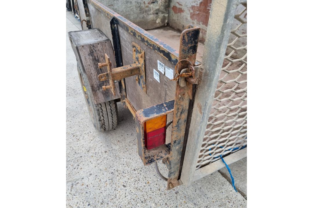 Single axle trailer with drop down ramp - full details in the description - Image 10 of 10