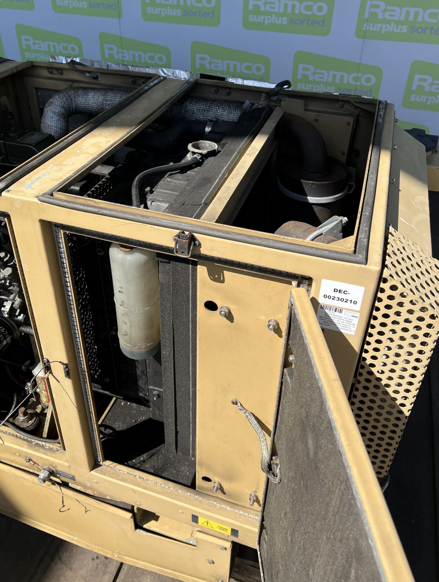 CMCA MPG020 3-phase 20kW/400V/50Hz diesel generator with Yanmar 3TNV88-DSAP water-cooled engine - Image 15 of 21