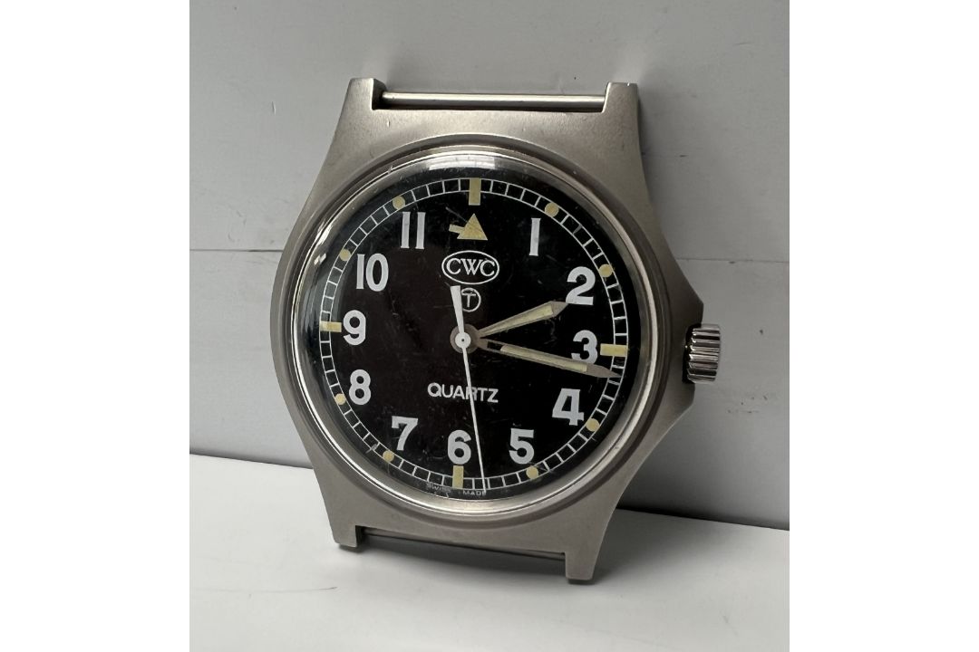 CWC W10-6645-99 British Army issue quartz wristwatch - 2004 - details in the description - Image 1 of 4