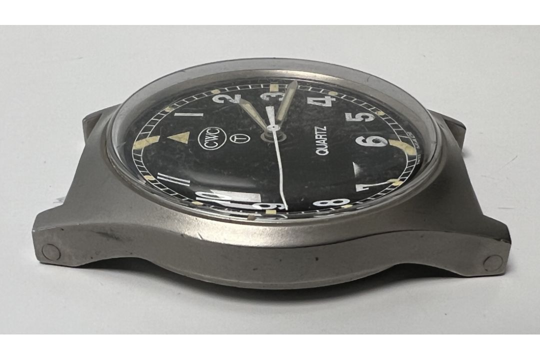 CWC W10-6645-99 British Army issue quartz wristwatch - 2004 - details in the description - Image 4 of 4