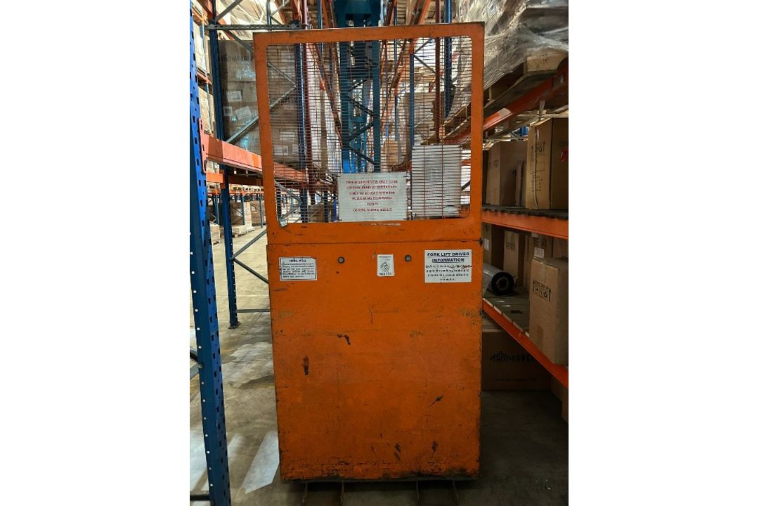 Invicta IAP-5 man up cage approx 0.95m W x 0.95cm L - Image 3 of 3