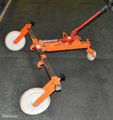 5x Hydraulic manhole pumps with 2x loose wheels, 2x lifting hooks, 1x lifting beam, 1x jack handle