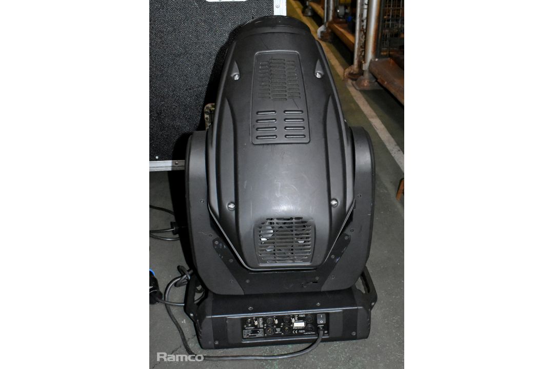 2x Robe Robin 600 spot lights in wheeled flight case - W 820 x D 590 x H 870mm - Image 4 of 10
