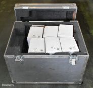 AVSL-QTX 13x PAR36 spot light 30W chrome, 2x PAR36 spot light 30W black in grey flight case