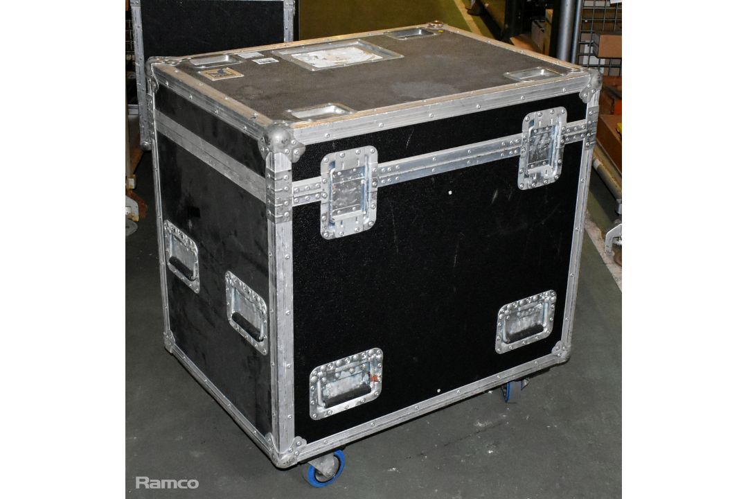 2x Robe Robin 600 spot lights in wheeled flight case - W 820 x D 590 x H 870mm - Image 13 of 13