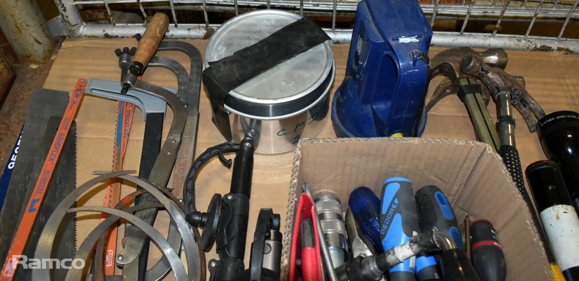 Mixed hand tools - hand drill, hand hammer, pliers, hand wire strippers, hand chisel and more - Image 3 of 6