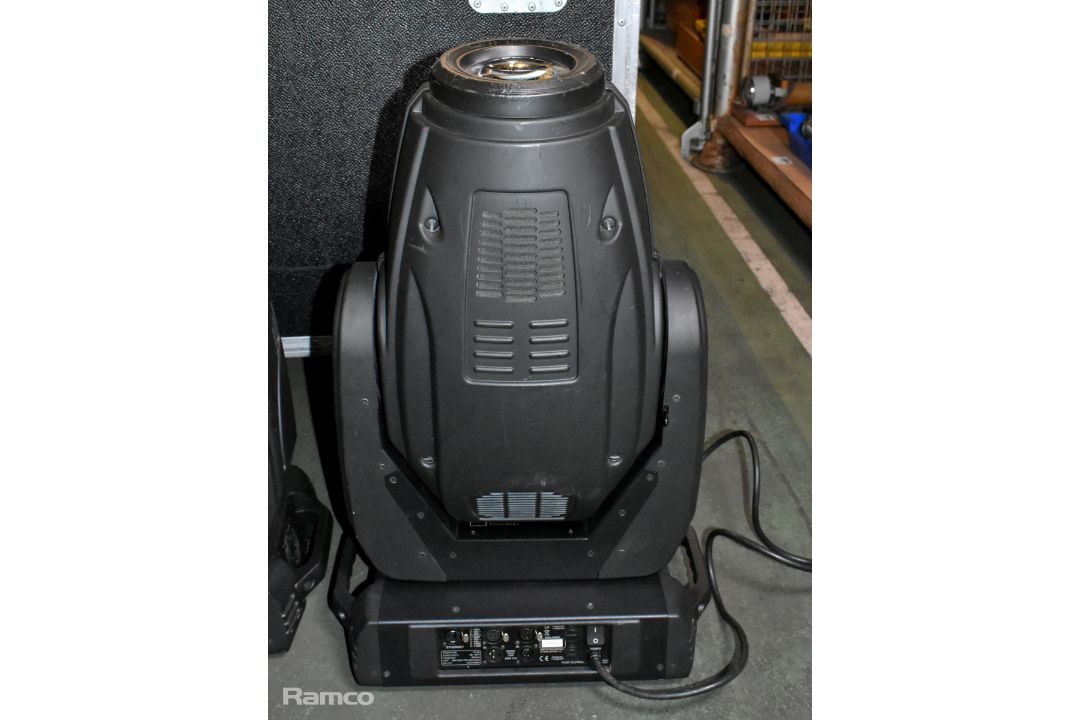 2x Robe Robin 600 spot lights in wheeled flight case - W 820 x D 590 x H 870mm - Image 4 of 13