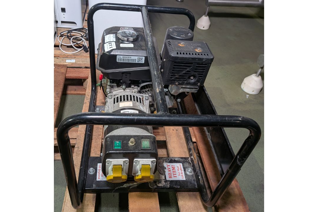 Kohler Command Pro Medusa petrol generator - W 640 x D 440 x H 460mm - Image 4 of 8