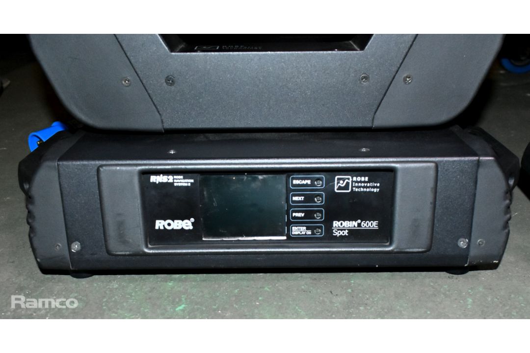 2x Robe Robin 600 spot lights in wheeled flight case - W 820 x D 590 x H 870mm - Image 7 of 13