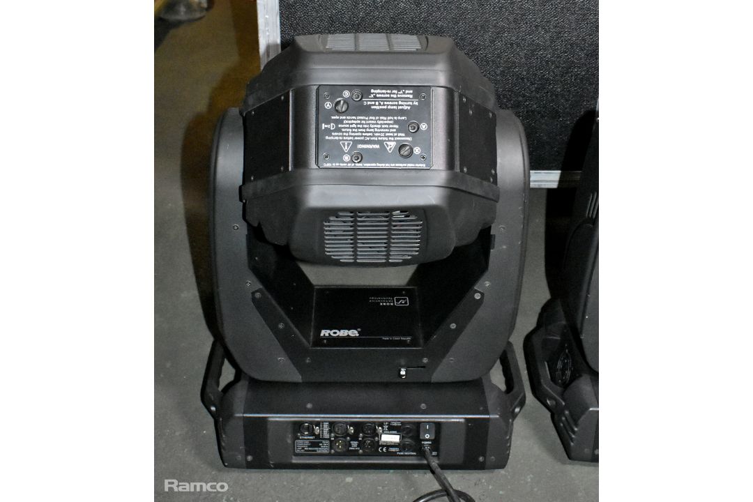 2x Robe Robin 600 spot lights in wheeled flight case - W 820 x D 590 x H 870mm - Image 8 of 13