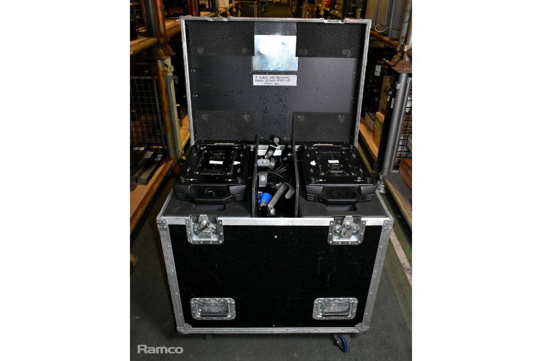 2x Robe Robin 600 spot lights (1x faulty shutter) in wheeled flight case - W 820 x D 590 x H 870mm - Image 2 of 11