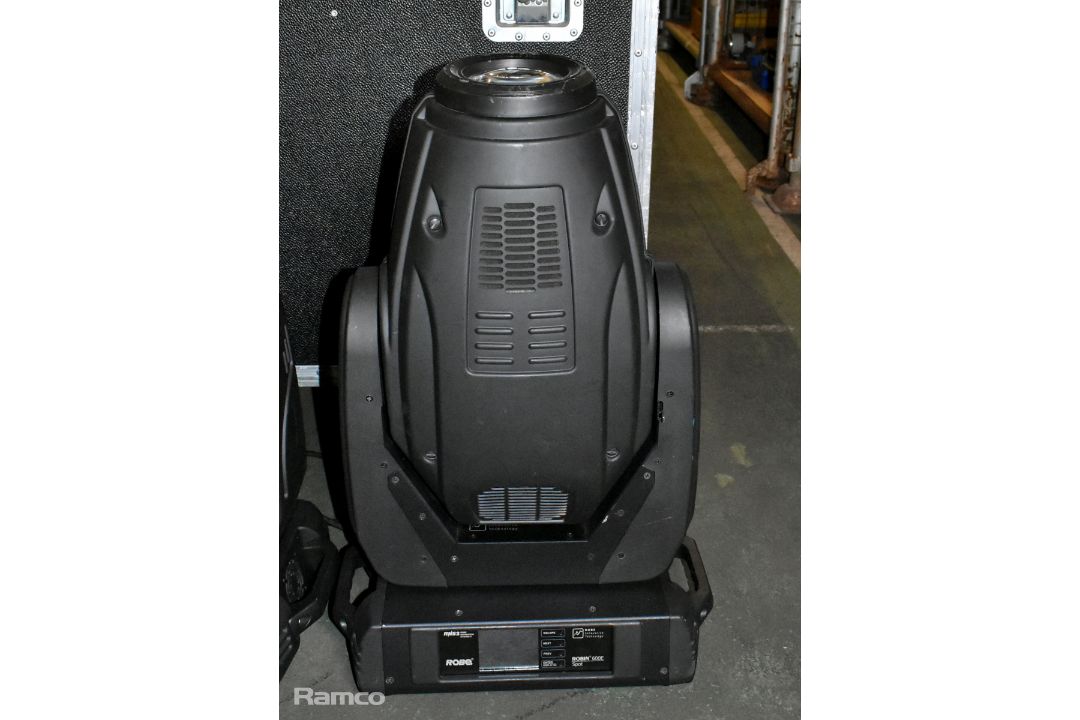 2x Robe Robin 600 spot lights in wheeled flight case - W 820 x D 590 x H 870mm - Image 3 of 10