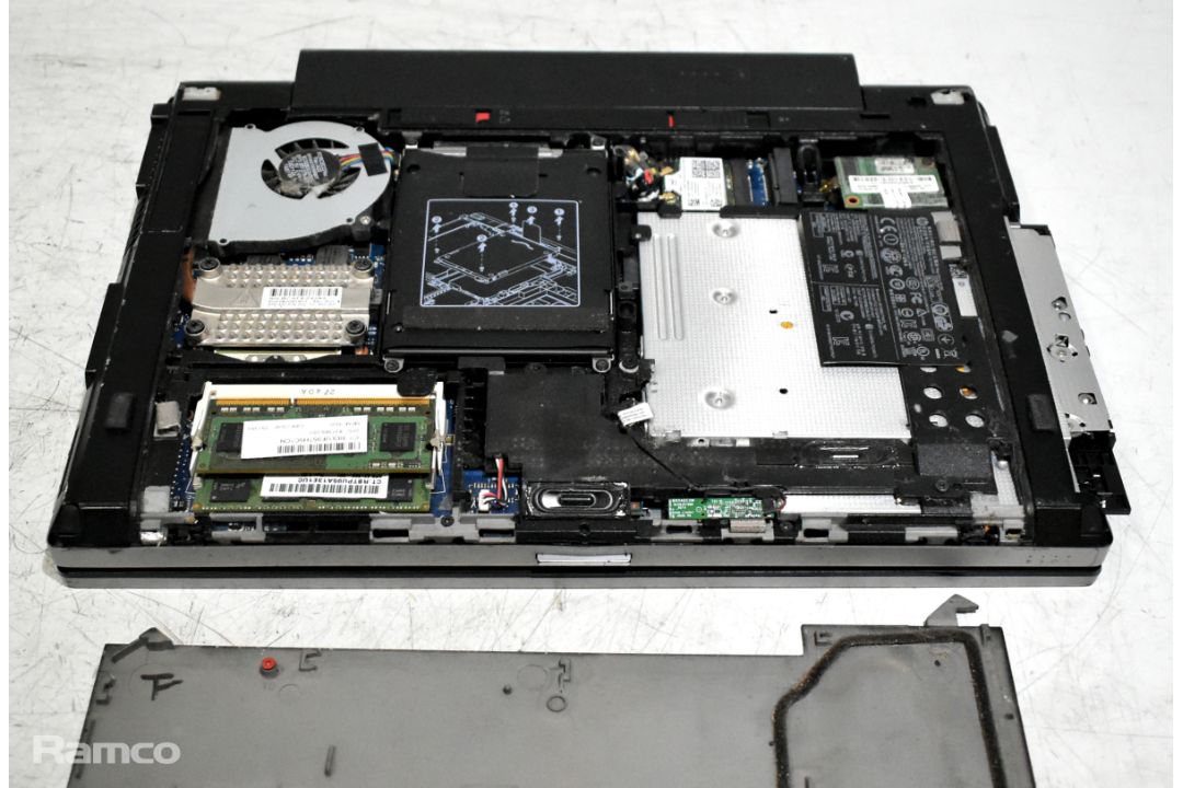 Apple iPad A1474 black, 2x Seagate Barracuda 1000GB hard drives & more - see description - Image 13 of 19