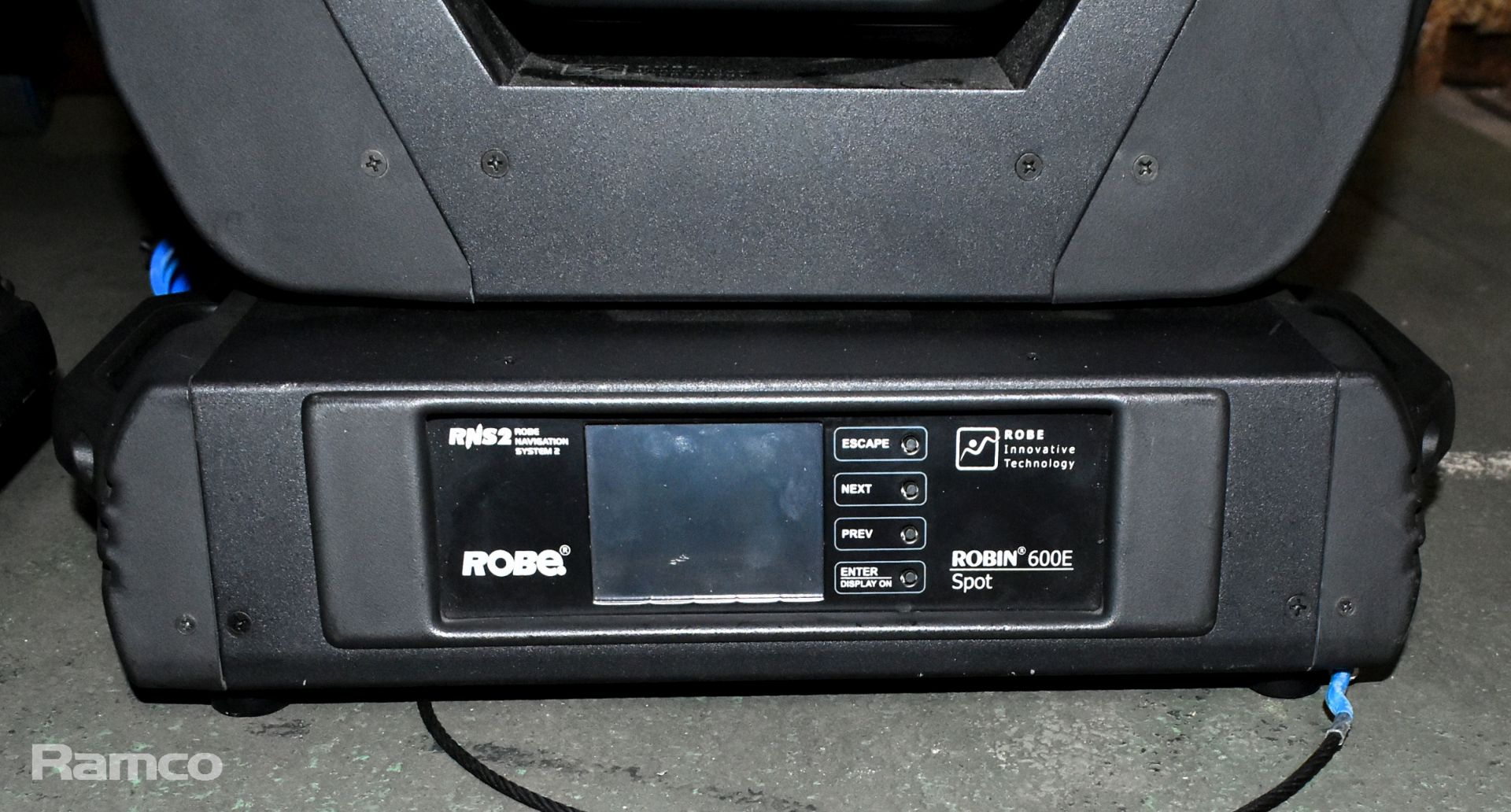 2x Robe Robin 600 spot lights (1x faulty lens) in wheeled flight case - W 820 x D 590 x H 870mm - Image 3 of 12
