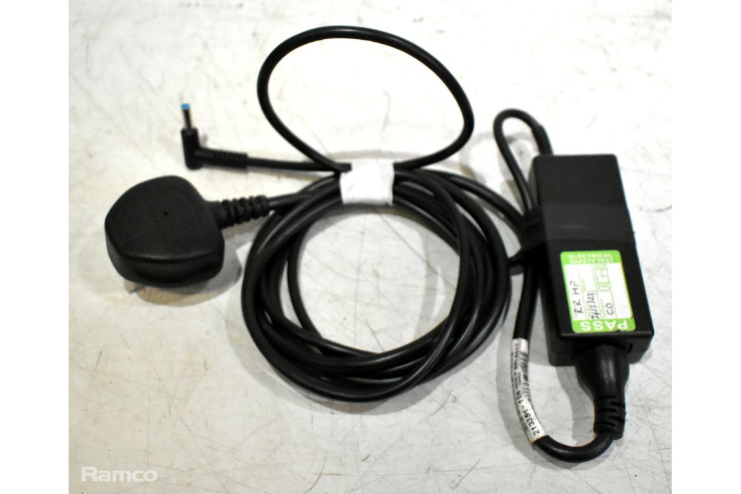 HP Laptop AMD A6-9220 @ 205GHz/RAM 4GB/storage 250GB HDD - Windows 10 Home - with PSU - Image 6 of 6