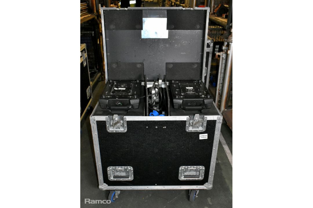 2x Robe Robin 600 spot lights in wheeled flight case - W 820 x D 590 x H 870mm - Image 2 of 12