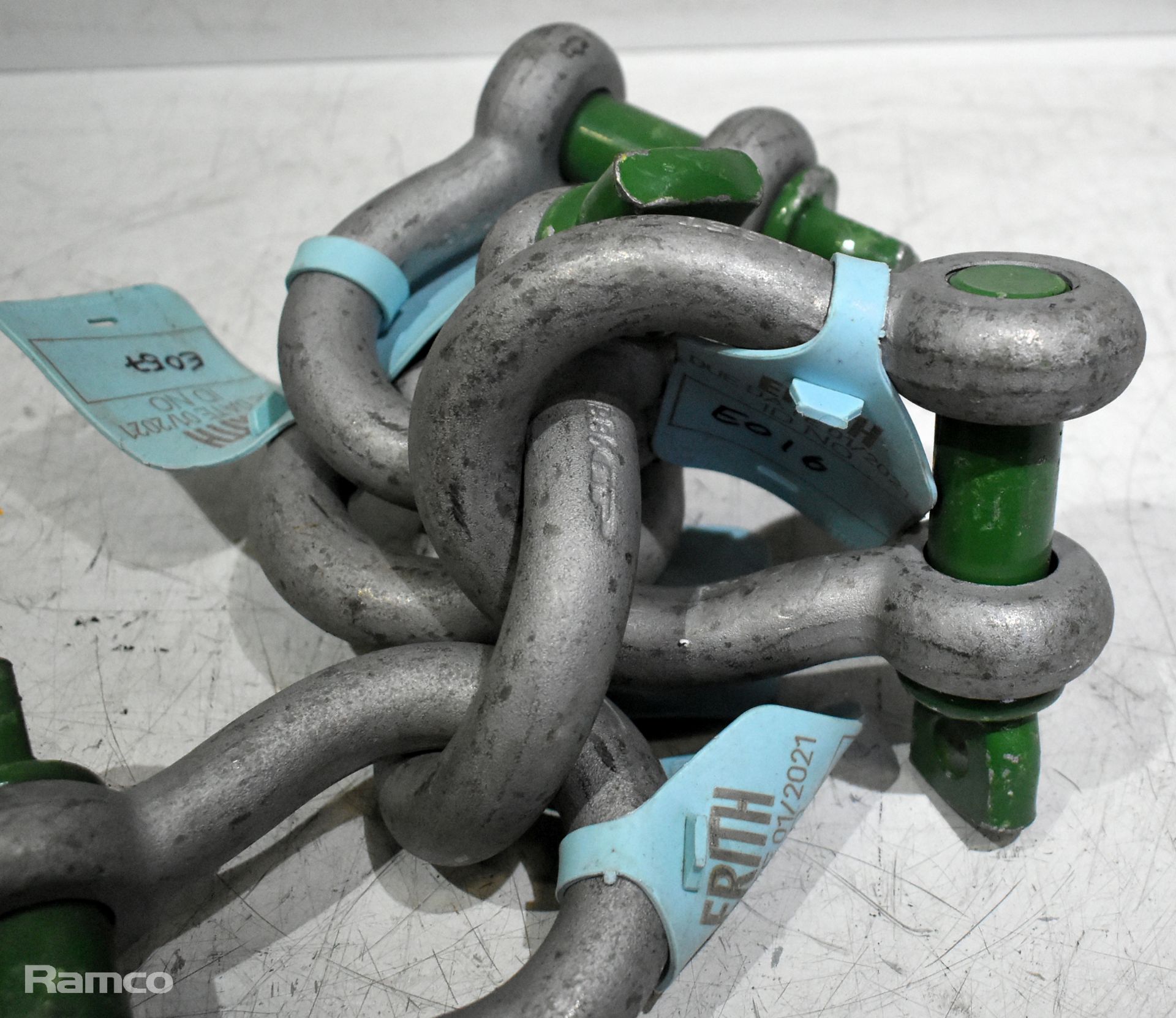 2x Sets of Pin bow shackles - BB6 WLL 6.5T - 5 per set - W 130 x D 50 x H 150mm - Image 3 of 5