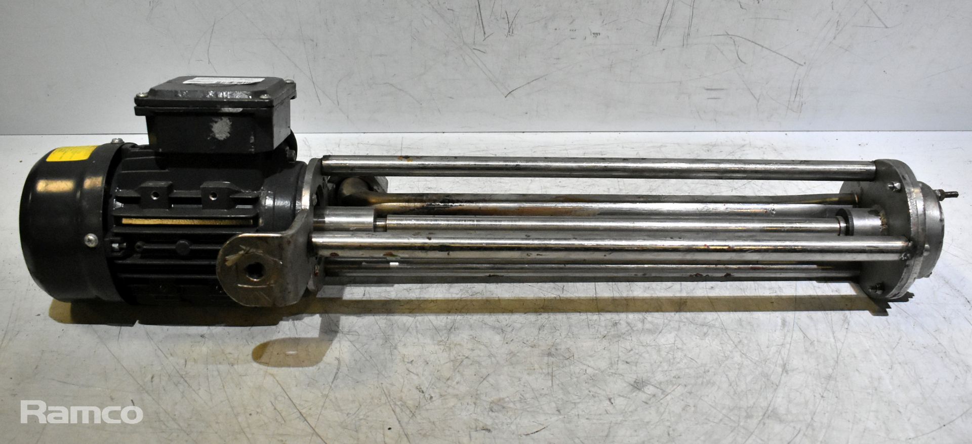 Mixed size quick connect braided hoses, Mixed copper pipe connectors & much more - see desc. - Image 7 of 15