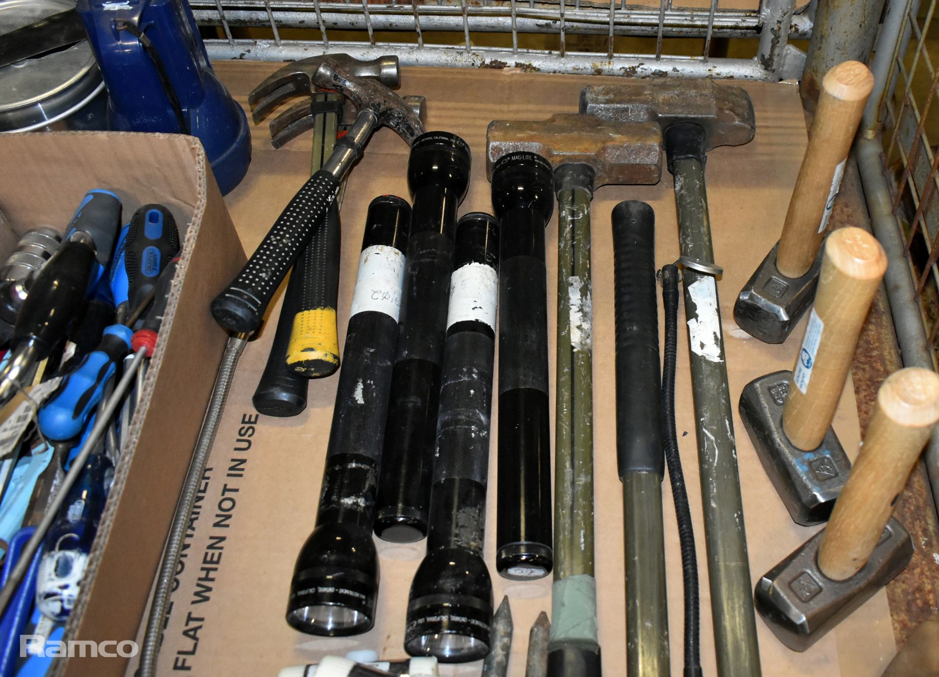 Mixed hand tools - hand drill, hand hammer, pliers, hand wire strippers, hand chisel and more - Image 5 of 6