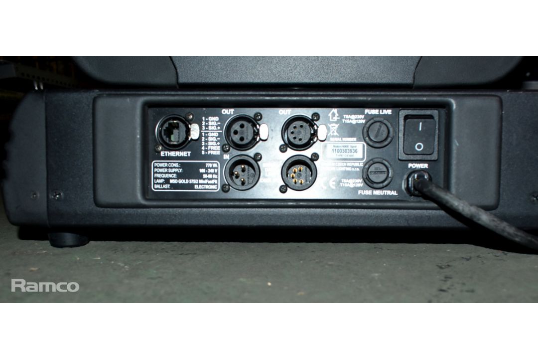 2x Robe Robin 600 spot lights (1x faulty shutter) in wheeled flight case - W 820 x D 590 x H 870mm - Image 8 of 11
