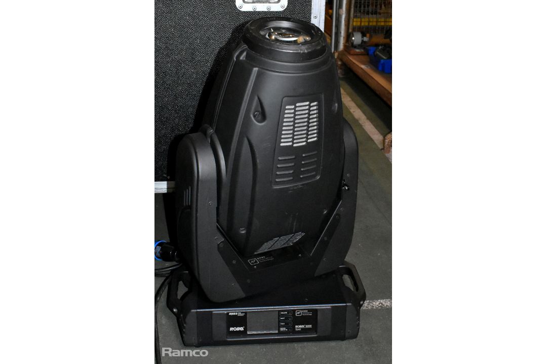 2x Robe Robin 600 spot lights in wheeled flight case - W 820 x D 590 x H 870mm - Image 7 of 12