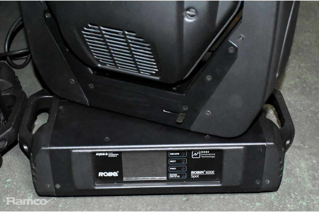 2x Robe Robin 600 spot lights in wheeled flight case - W 820 x D 590 x H 870mm - Image 4 of 13