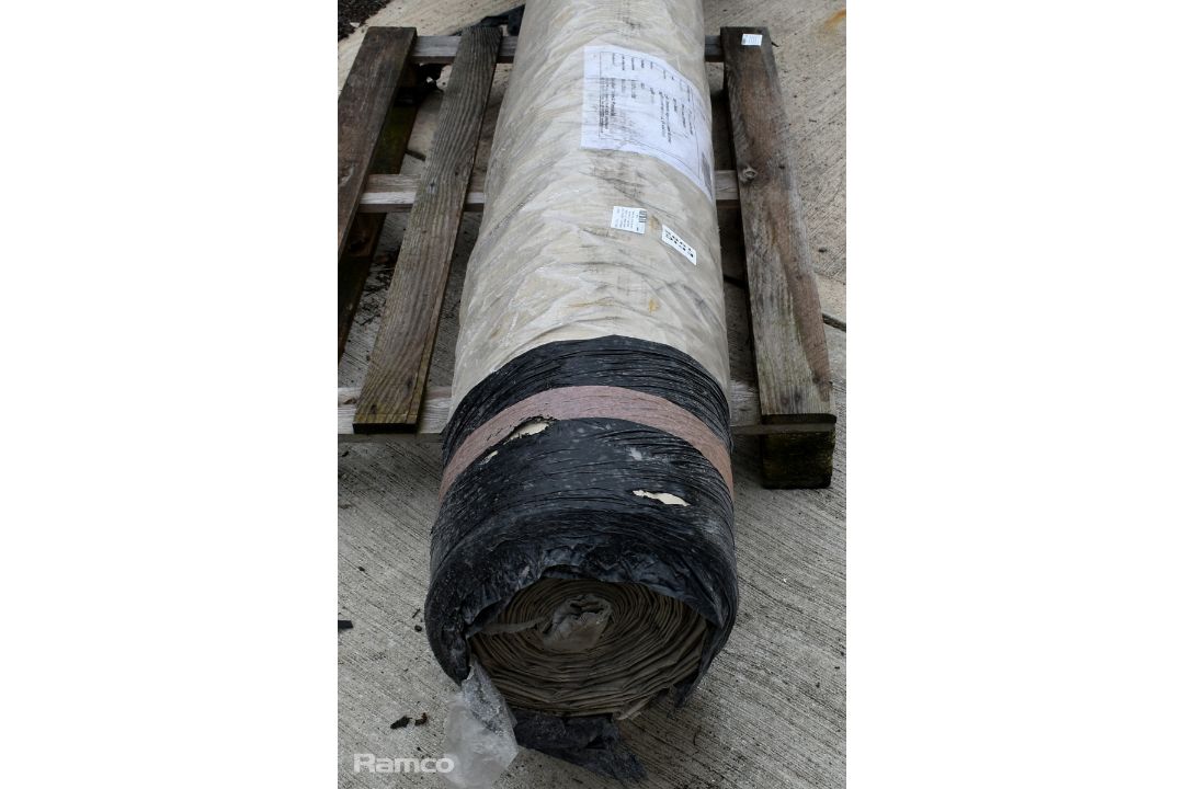 Heavy duty monofilament reinforced UV stabilised tarpaulin roll - desert sand colour - 4m x 50m - Image 2 of 3