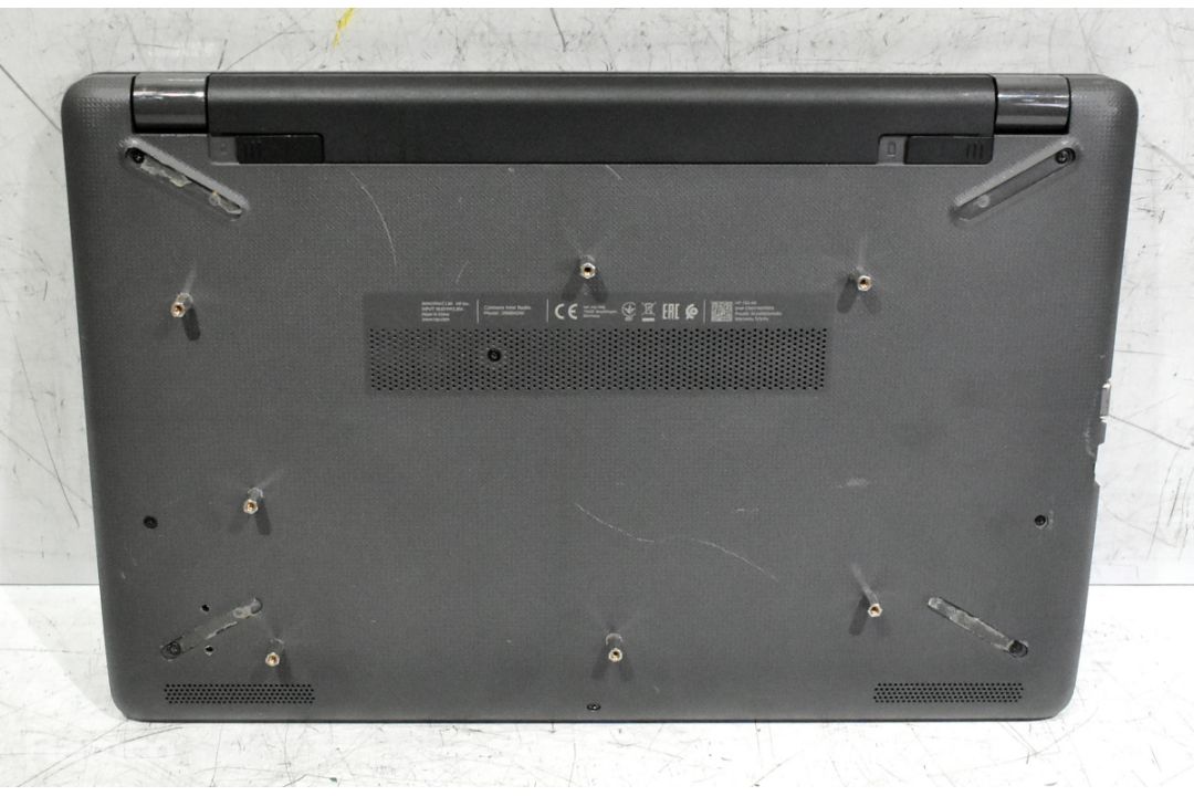 HP Laptop AMD A6-9220 @ 205GHz/RAM 4GB/storage 250GB HDD - Windows 10 Home - with PSU - Image 3 of 6