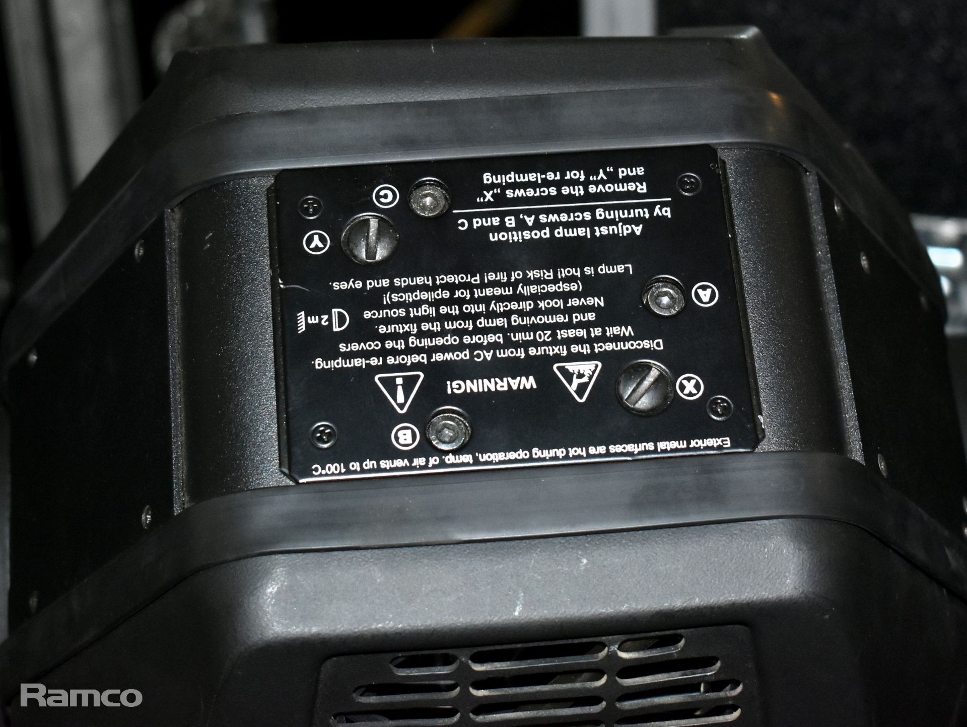 2x Robe Robin 600 spot lights (1x faulty lens) in wheeled flight case - W 820 x D 590 x H 870mm - Image 8 of 12
