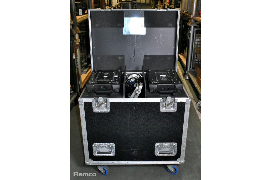 2x Robe Robin 600 spot lights in wheeled flight case - W 820 x D 590 x H 870mm - Image 2 of 13