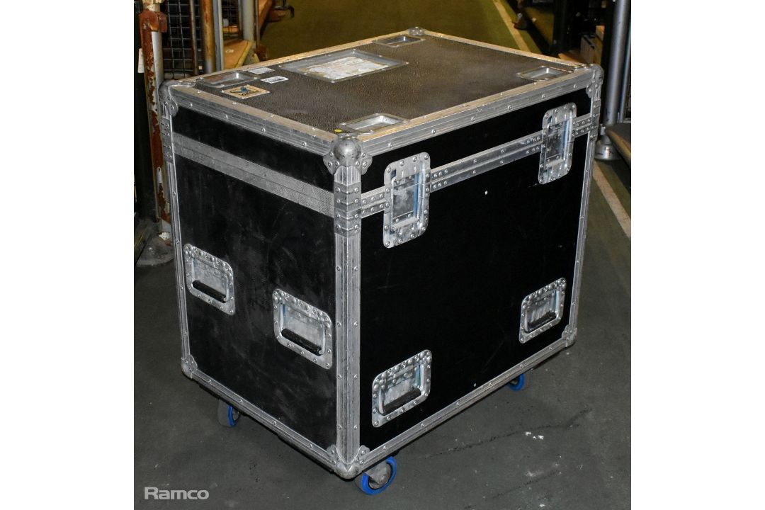 2x Robe Robin 600 spot lights in wheeled flight case - W 820 x D 590 x H 870mm - Image 13 of 13