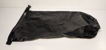 25x Dry sacks - various sizes