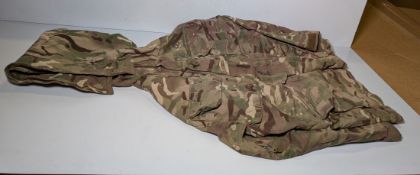 Various types of ex-military camo clothing - may include accessories - 194kg – may require repair