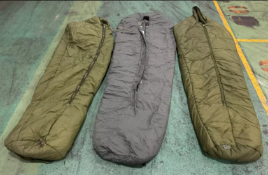 30x Medium weight sleeping bags - various types - may include arctic