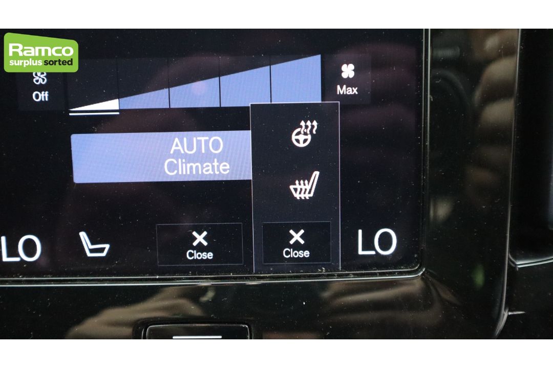 2023 Volvo XC40 T4 Plus Recharge – full details in the description - Image 18 of 47