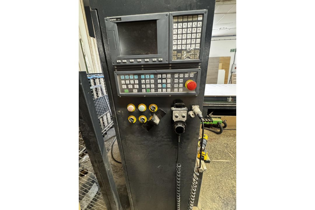Apollo 4AX 2030 CNC router – DOM 2021 - COLLECTION ONLY - SEE DESCRIPTION - Image 4 of 12