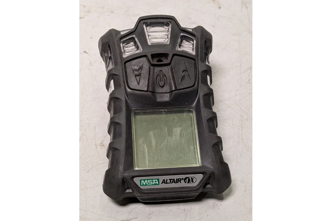4x MSA Altair 4X multi-gas detection monitors with MSA dock charger - Image 8 of 9