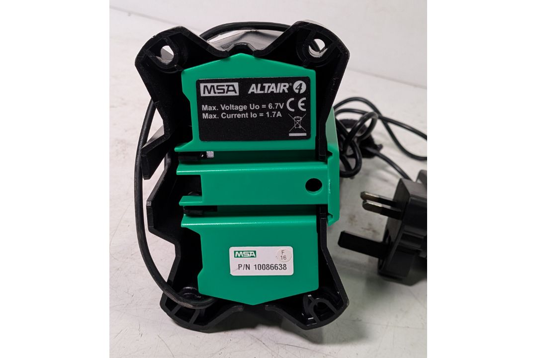 4x MSA Altair 4X multi-gas detection monitors with MSA dock charger - Image 6 of 9