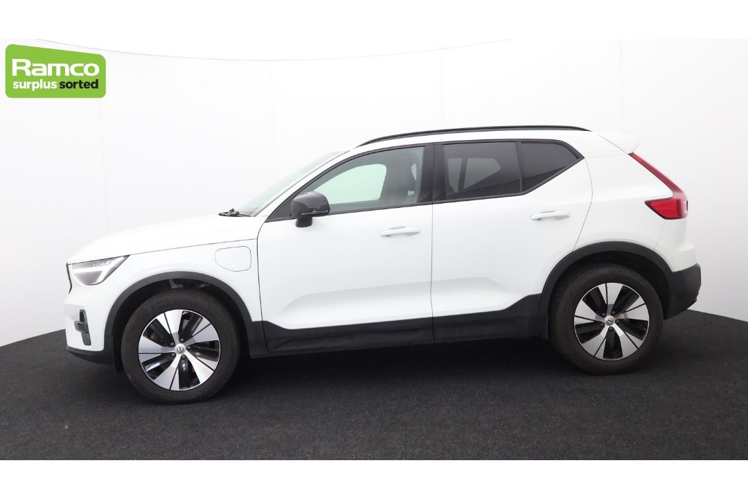 2023 Volvo XC40 T4 Plus Recharge – full details in the description - Image 8 of 47