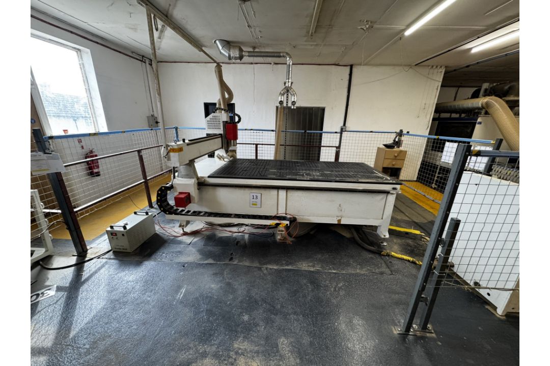 CNC router model JDM25 – DOM 2016 - COLLECTION ONLY - SEE DESCRIPTION - Image 1 of 13