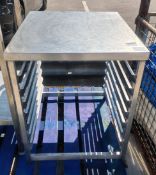 Stainless steel tray holder - W 600 x D 680 x H 730mm