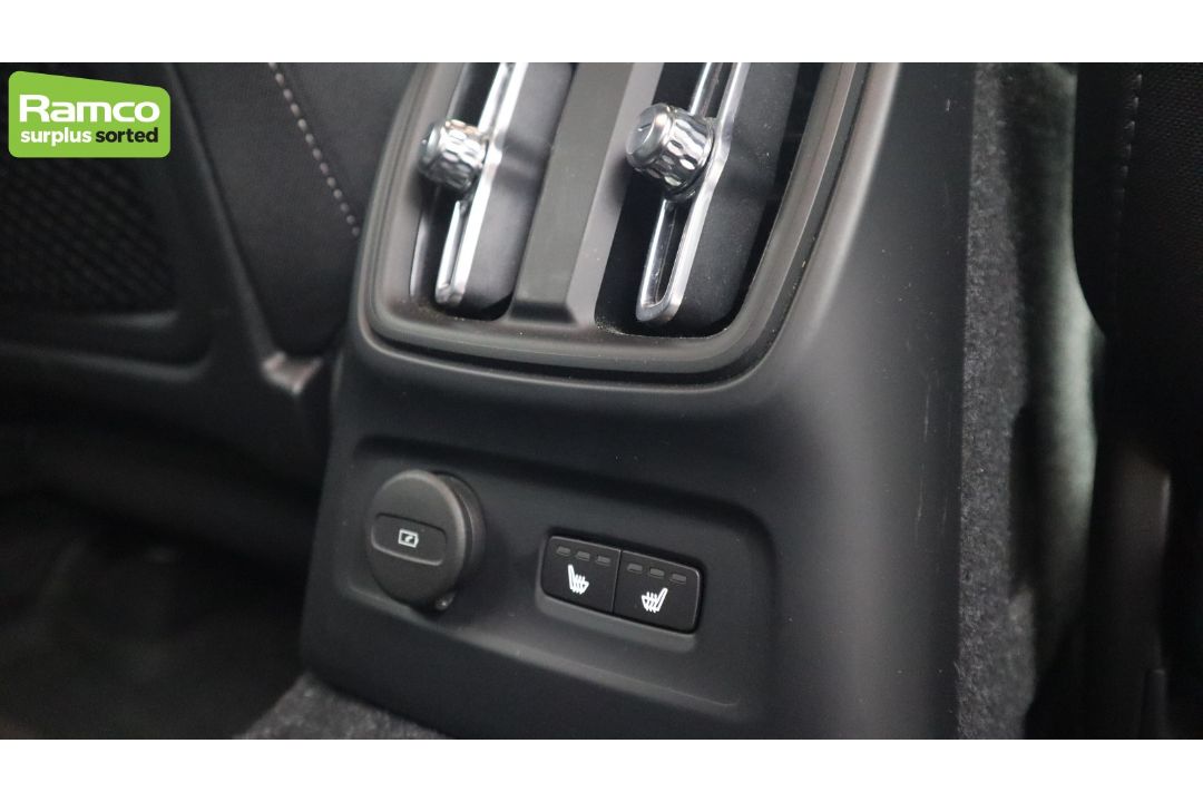 2023 Volvo XC40 T4 Plus Recharge – full details in the description - Image 25 of 47