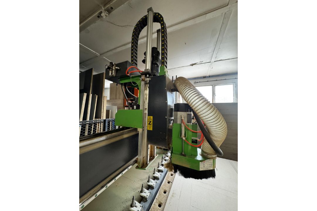 Apollo 4AX 2030 CNC router – DOM 2021 - COLLECTION ONLY - SEE DESCRIPTION - Image 9 of 12