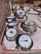 Various temperature and pressure gauges - Stewarts, Budenburg, Sydney-Smith - see desc.