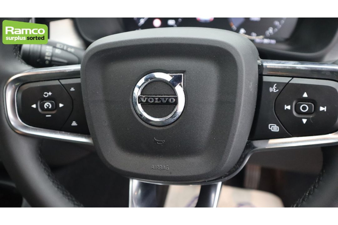 2023 Volvo XC40 T4 Plus Recharge – full details in the description - Image 21 of 47