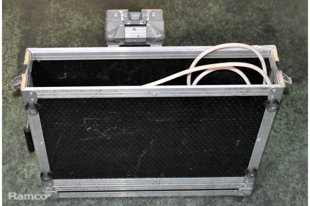 Metro Audio CMS2 talkback master station CMS2 in 2U flight case - Image 3 of 5
